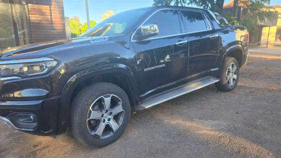 RAM RAMPAGE 2.0 TURBO DIESEL LARAMIE 4X4 AUTOMÁTICO
